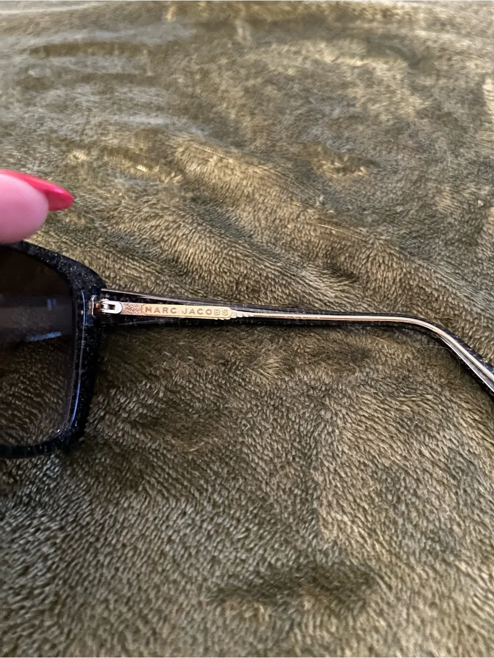 Marc Jacobs 347/S Daisy Flower Accent Cat-Eye Sunglasses - Black